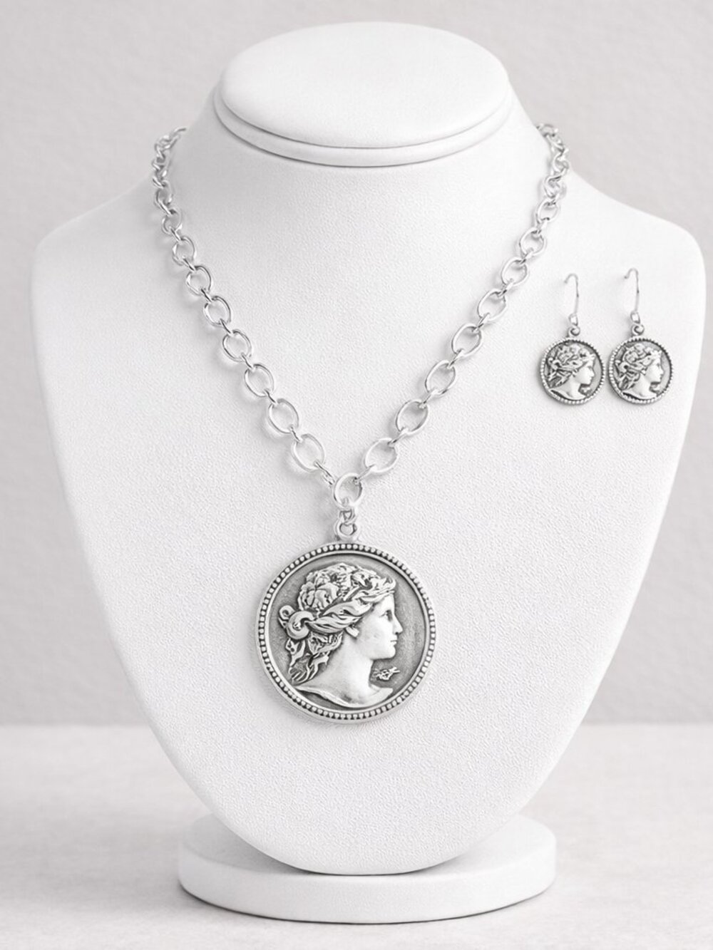 LEA & VIOLA Y2K Vintage Theme Silver Link Chain Coin Necklace & Earring Set
